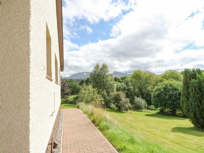 Maybank, Scottish Highlands. Four-bedroom home with mountain views. Pets welcome.