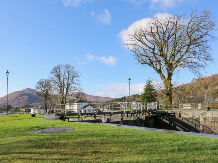 Maybank, Scottish Highlands. Four-bedroom home with mountain views. Pets welcome.