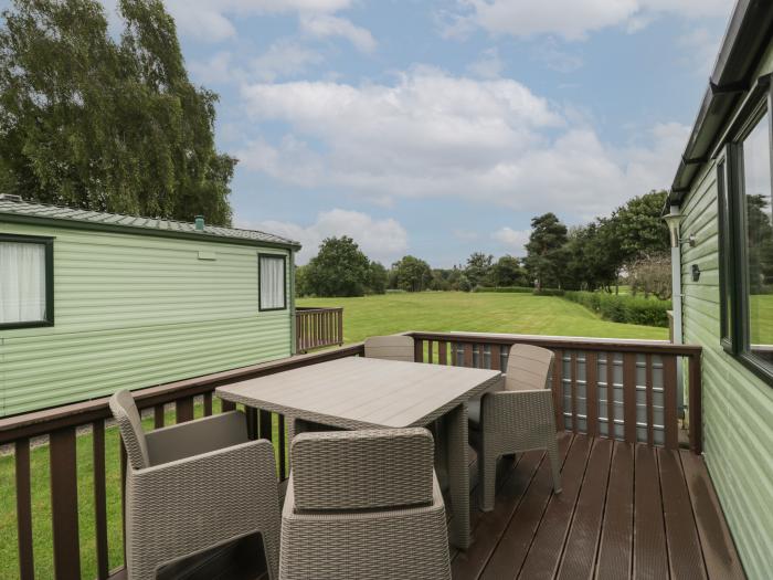 Swan, Pearl Lake Holiday Park, Shobdon, Herefordshire. Two bedrooms. Single-storey. Enc decking.