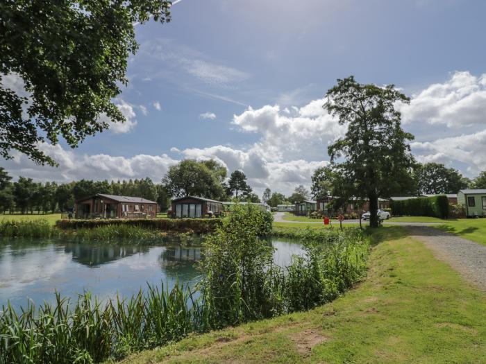 Heron, Shobdon, Herefordshire. Single-storey. Near the Shropshire Hills AONB. On-site facilities