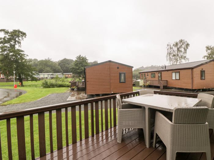 Owl in Shobdon, Herefordshire. Pet-friendly. Near the Shropshire Hills AONB. On-site facilities.