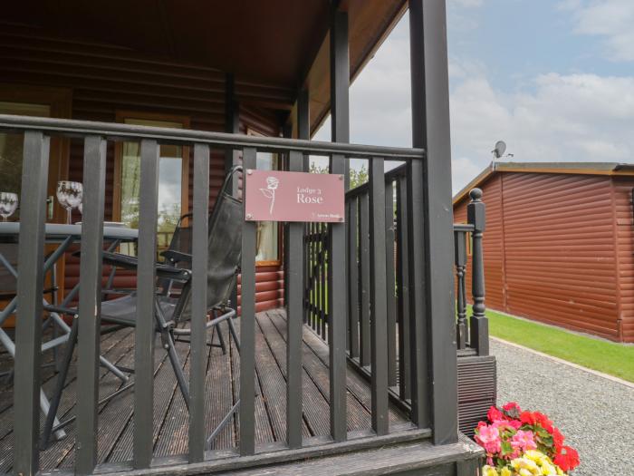 Rose, Eardisland, Herefordshire. On-site facilities and fishing. Off-road parking. Enclosed decking.