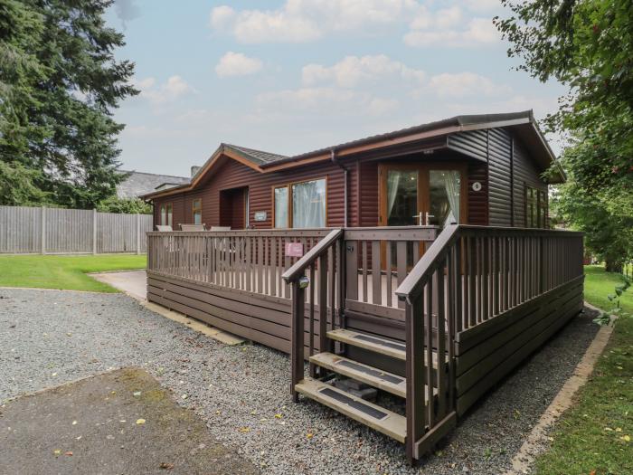 Foxglove in Eardisland, Herefordshire. On-site facilities. Off-road parking. Decking with furniture.