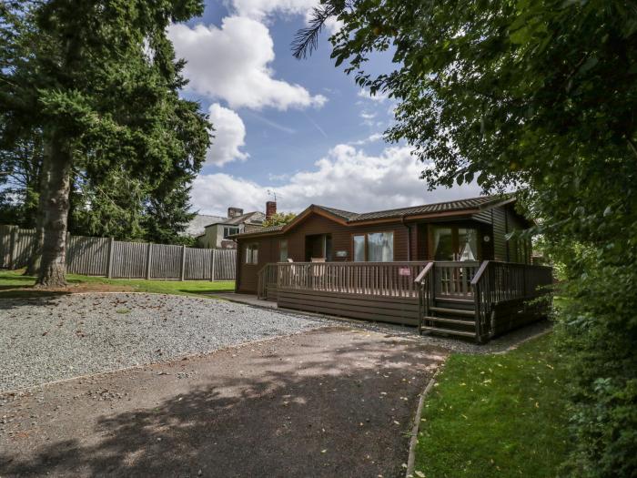 Foxglove in Eardisland, Herefordshire. On-site facilities. Off-road parking. Decking with furniture.