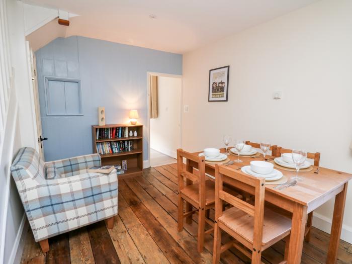 Railway Station Cottage in New Radnor, Powys. Old station house. Pet-friendly. Child-friendly. Patio