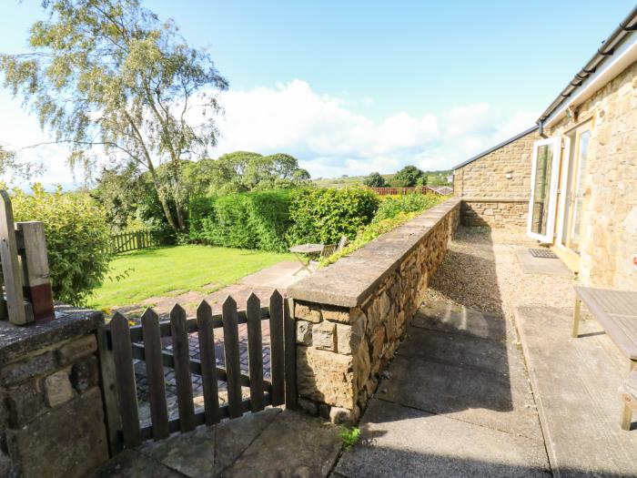 Dale View, Woodland near Cockfield, Durham. WiFi. TV. Pet-friendly. Close to pub. Garden. Couple's.