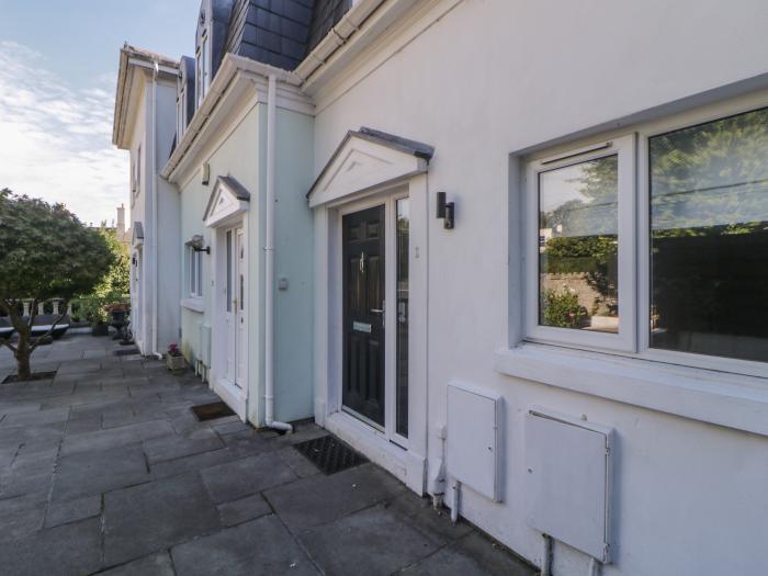 Brompton Gardens is in Torquay, Devon. Close to amenities and a beach. Near Dartmoor National Park