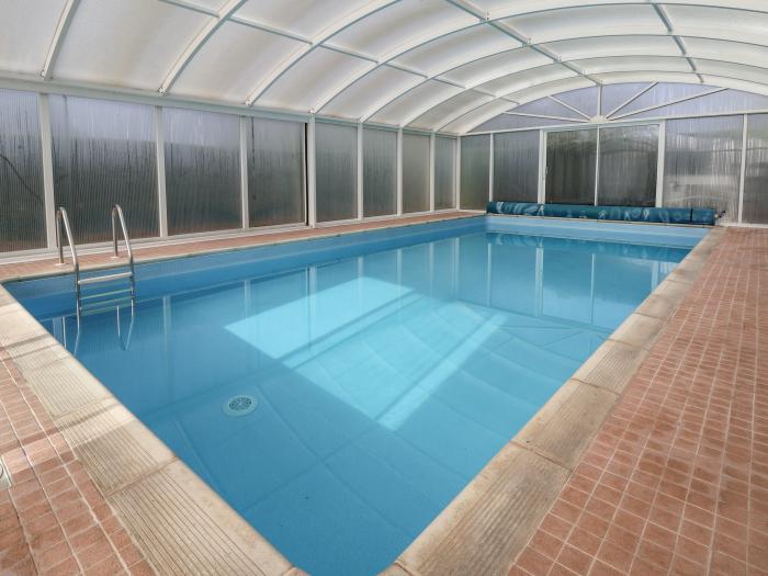 Bramble Lodge, in Cuddington, Cheshire. Single-storey base. Ideal for couples. Indoor swimming pool.