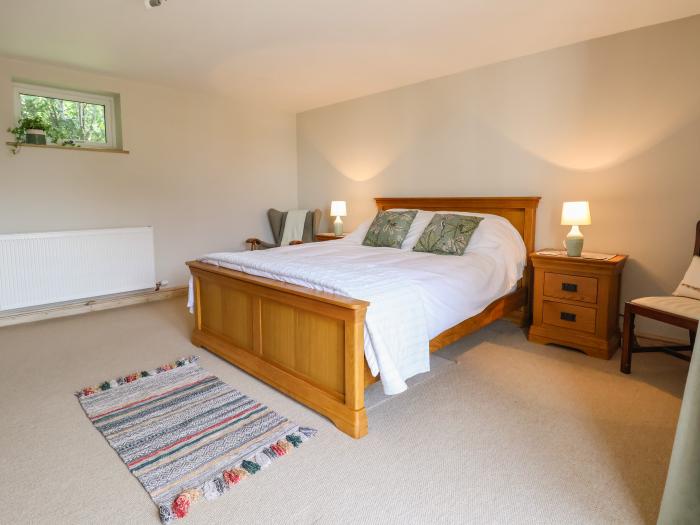 Bramble Lodge, in Cuddington, Cheshire. Single-storey base. Ideal for couples. Indoor swimming pool.