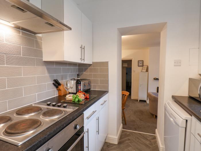 4 Boulby Bank Top, Whitby, North Yorkshire. Single-storey property. Two bedrooms. Pet-friendly. WiFi