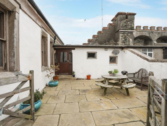 West Lighthouse Keeper's Cottage near Amlwch. Three-bedroom bungalow with sea views. Coastal. Patio.