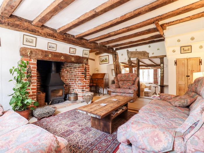 22 Church Ponds, Castle Hedingham, Essex. Character cottage. Exposed beams. Enclosed garden. 3-beds.