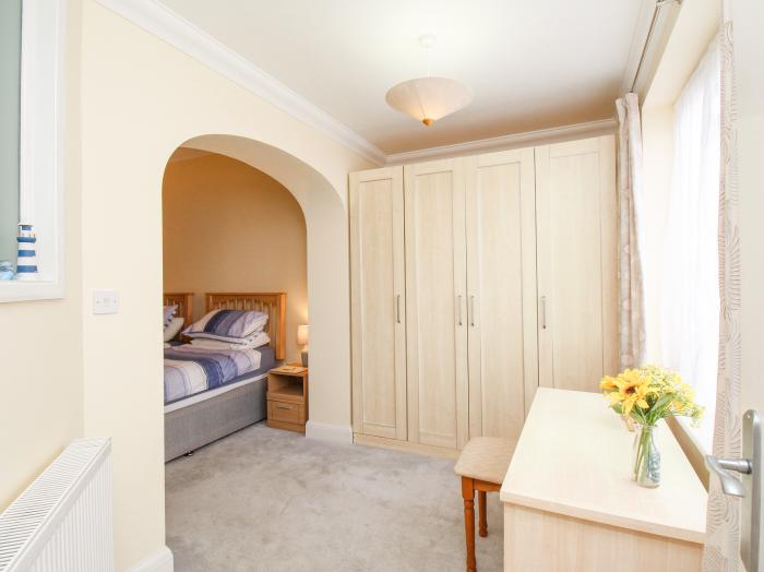 Sandy Haven is located in Swanage, Dorset. Two-bedroom apartment, near amenities and beach. In AONB.