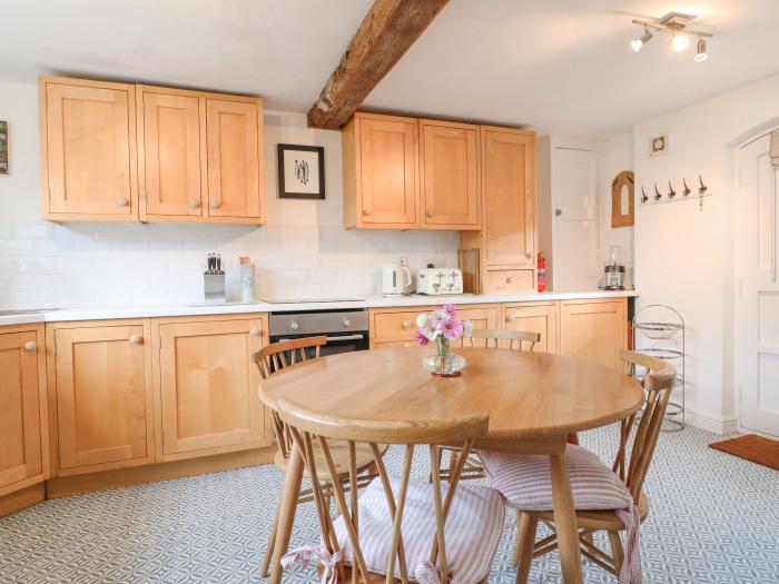 Dovecote Cottage near Ashbourne, Derbyshire. One-bedroom home, ideal for couples. Near National Park