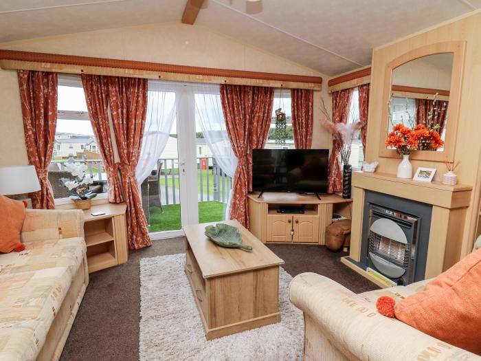 Bryn Vista near Aberystwyth, Ceredigion. Smart TV. Open plan. Near a National Park. Off-road parking