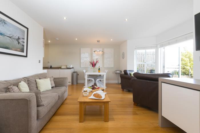 2 Four Seasons is in Carbis Bay, in Cornwall. Ground-floor apartment, ideal for families. Near beach