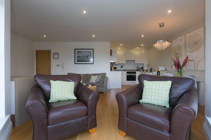 2 Four Seasons is in Carbis Bay, in Cornwall. Ground-floor apartment, ideal for families. Near beach