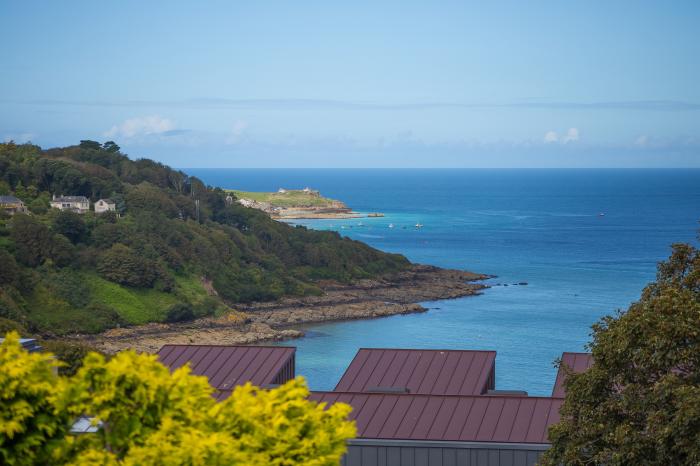 7 Sandy Lane, Carbis Bay, Cornwall. Penthouse apartment. Allocated parking for 1 car. Stunning views