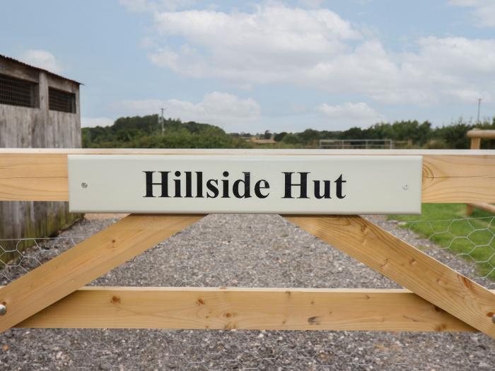 Hillside Hut, is near Ashbourne, Derbyshire. One-bedroom bolthole, ideal for couples. Pet-friendly.