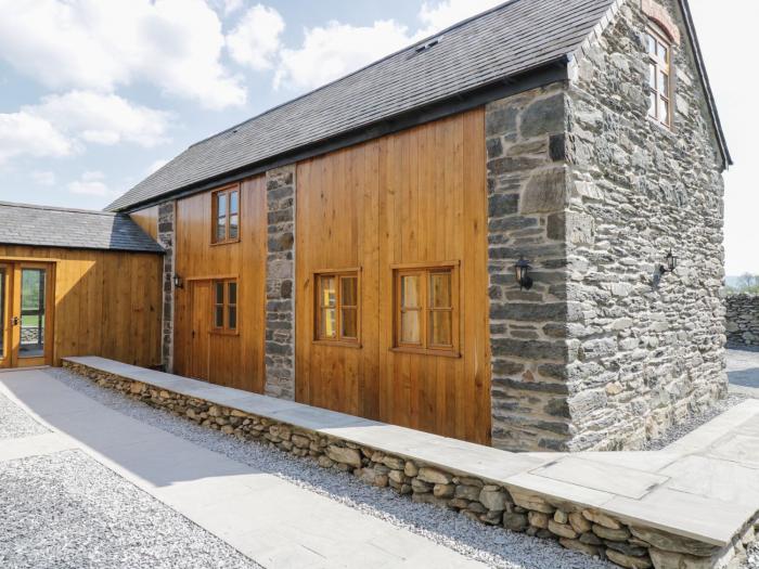 Hay Store, in Corwen, Denbighshire, North Wales. In an AONB. Open-plan. Countryside. Families. 3bed.