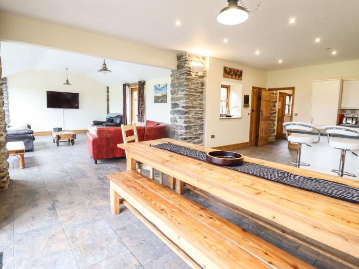 The Barn, Corwen, Denbighshire, North Wales. Barn conversion. Families. Open-plan. Hot tub. Barbecue