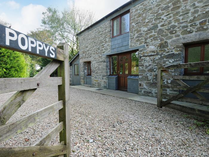 Poppy's Barn, nr Altarnun, Cornwall. Three-bedroom barn conversion resting rurally. Enclosed garden.