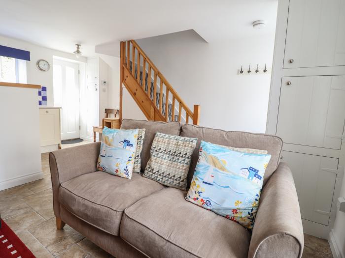 Ty Bach Twt is in Conwy, North Wales. Two-bedroom home resting in the centre of the town. Near coast