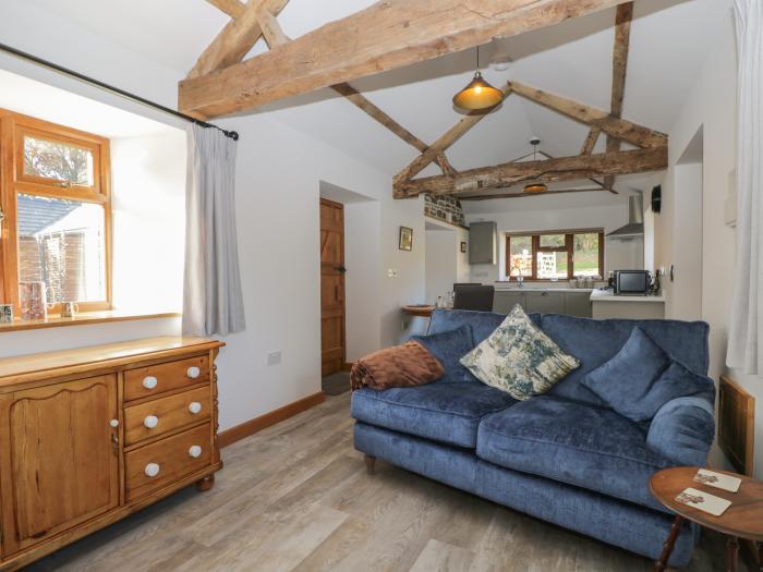 Keepers Barn is near Bromyard, Herefordshire. One-bedroom abode, ideal for a couple. Stylish. Garden