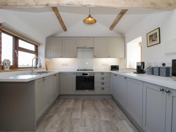 The Cow Shed, Bromyard, Herefordshire. Two-bedroom abode with rural views. Family-friendly. Stylish.