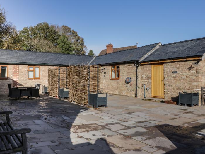 The Cow Shed, Bromyard, Herefordshire. Two-bedroom abode with rural views. Family-friendly. Stylish.