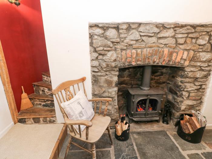 Hillside Holiday Cottage, Pentre, Rhondda Cynon Taff, Wales. Woodburning stove. Near a National Park