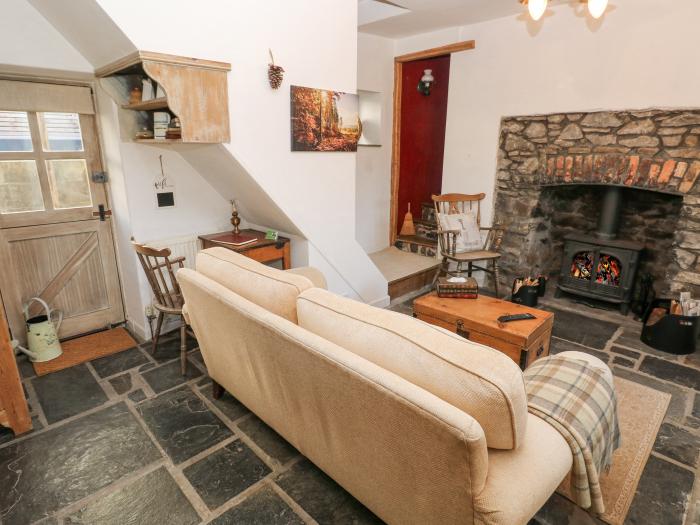 Hillside Holiday Cottage, Pentre, Rhondda Cynon Taff, Wales. Woodburning stove. Near a National Park