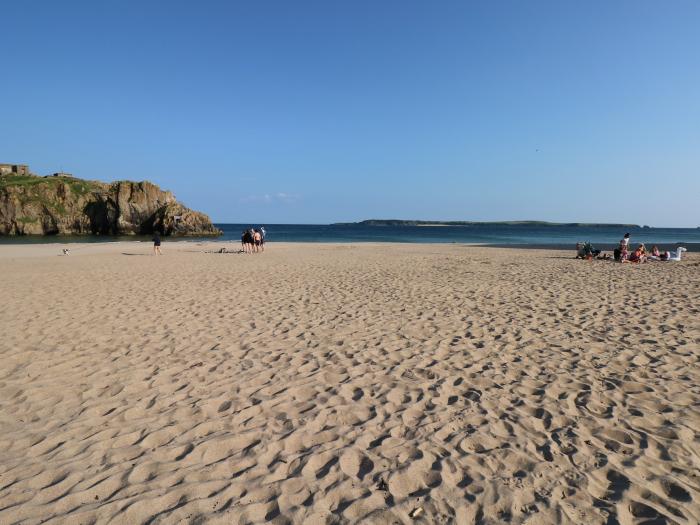 The Annexe, Kilgetty, in Pembrokeshire. One-bed annexe, ideal for a couple. Near amenities and beach