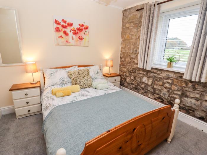 Fern Cottage is in St Brides-super-Ely, Vale of Glamorgan. Near the Bannau Brycheiniog National Park