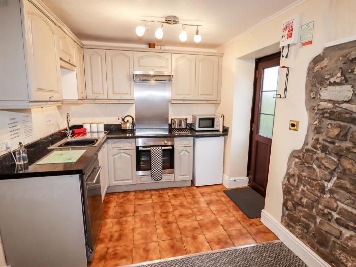 Fern Cottage is in St Brides-super-Ely, Vale of Glamorgan. Near the Bannau Brycheiniog National Park