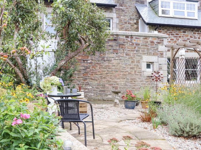 Little Polgray, St Austell, Cornwall. One-bedroom bolthole ideal for couples. Near amenities & beach