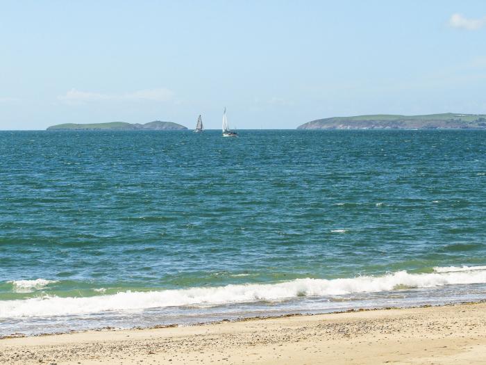 Seafront Holiday Home 1, Pwllheli. Three-bedroom lodge, enjoying sea views. Near amenities and beach