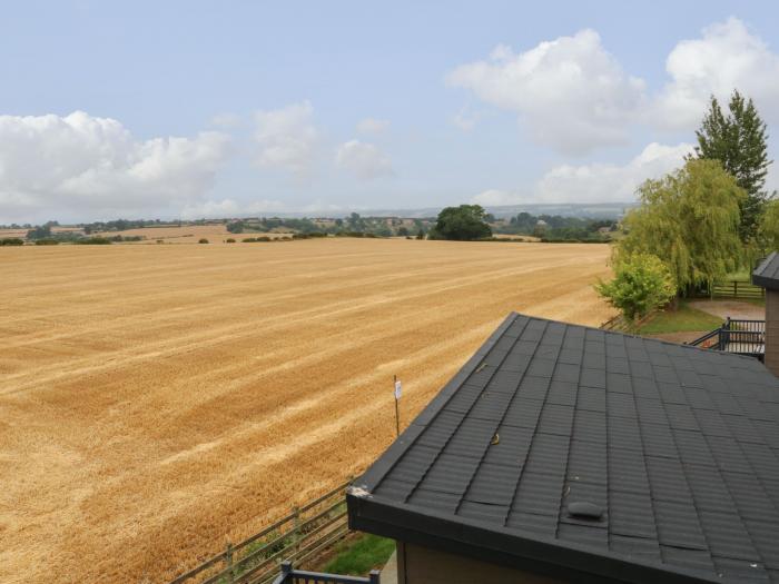 The Stang Hideaway, Eppleby, Durham. One-bedroom lodge, ideal for couples. Pet-friendly. Rural views