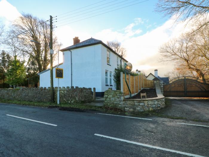 Argoed is in Holywell, Flintshire. Pretty countryside views. Near Clwydian Range and Dee Valley AONB