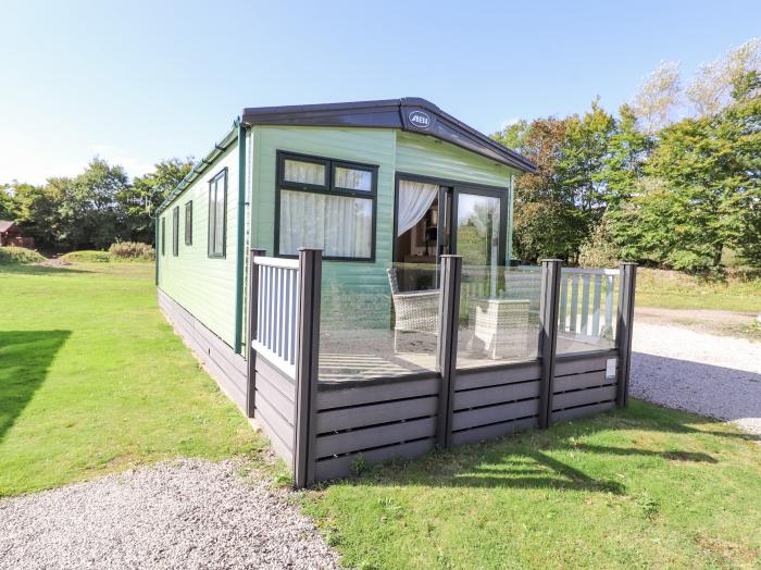 29 Lakes View, in Warton near Carnforth, Lancashire. Near the Lake District National Park. Smart TV.