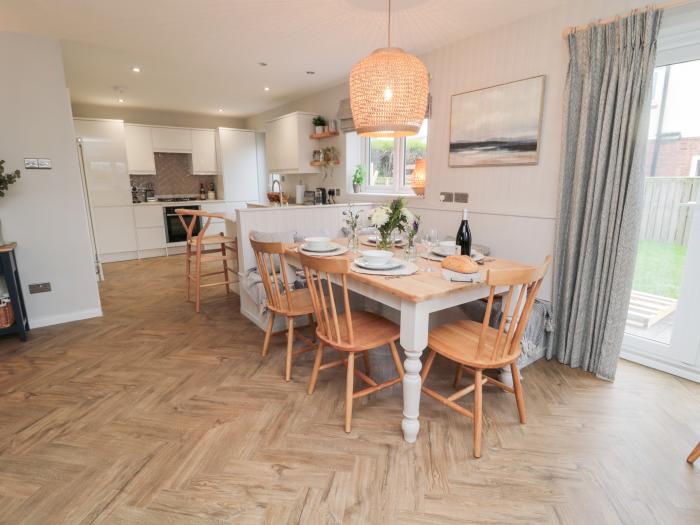 Driftwood Sands, Beadnell, Northumberland. Near Northumberland National Park. Sea view. Woodburner