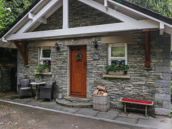 The Homestead Lodge is in Troutbeck Bridge, Cumbria. One-bedroom lodge, ideal for couples. Near lake