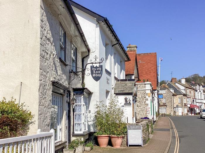 The Old Lace Shop, Beer, Devon. Near East Devon AONB. Close to amenities and beach. Off-road parking