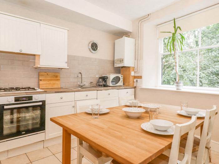 Riverbank, Grasmere, Cumbria. Duplex apartment, set in a national park. Near amenities. Pet-friendly