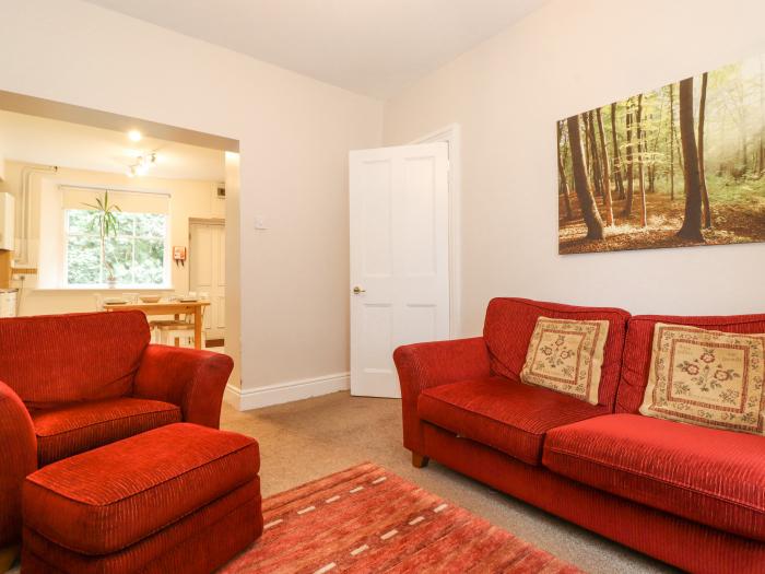 Riverbank, Grasmere, Cumbria. Duplex apartment, set in a national park. Near amenities. Pet-friendly