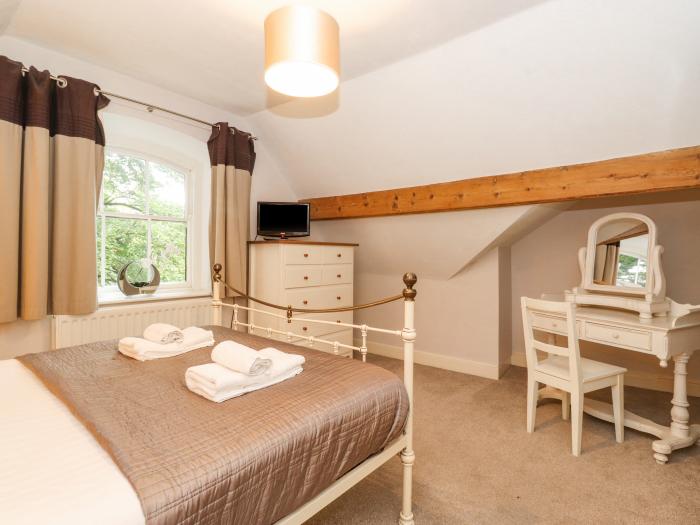 Riverbank, Grasmere, Cumbria. Duplex apartment, set in a national park. Near amenities. Pet-friendly