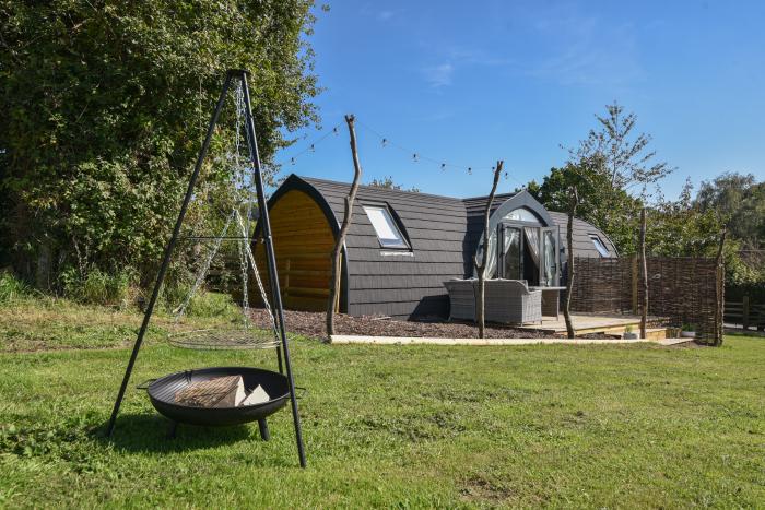 Maple near Charmouth, Dorset. Two-bedroom pod with countryside views. Open-plan living. Pet-friendly