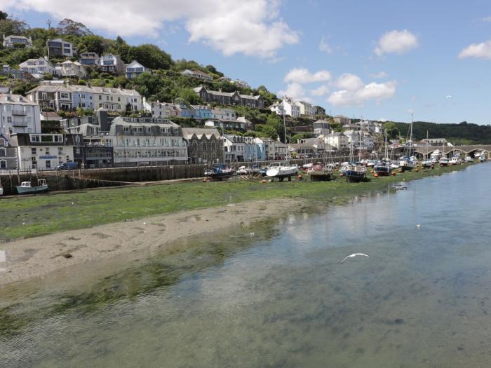 Little Trevallan in Looe, Cornwall. Near beach and amenities. EV charging point. Designated parking.