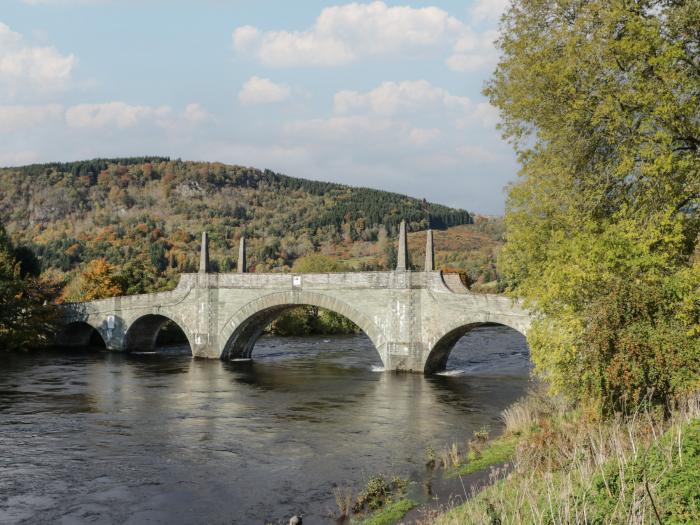 Osprey View Aberfeldy, Perth and Kinross, Scotland. Woodburning stove. En-suite. Ground-floor living