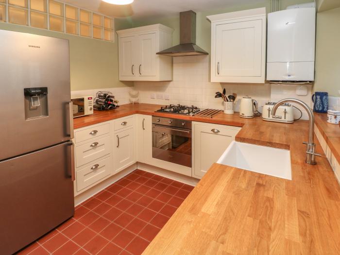 Flat 1 in Tenby, Pembrokeshire. Close to amenities and a beach. In Pembrokeshire Coast National Park